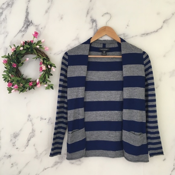 Banana Republic Sweaters - Banana Republic Extra Fine Merino Wool Cardigan